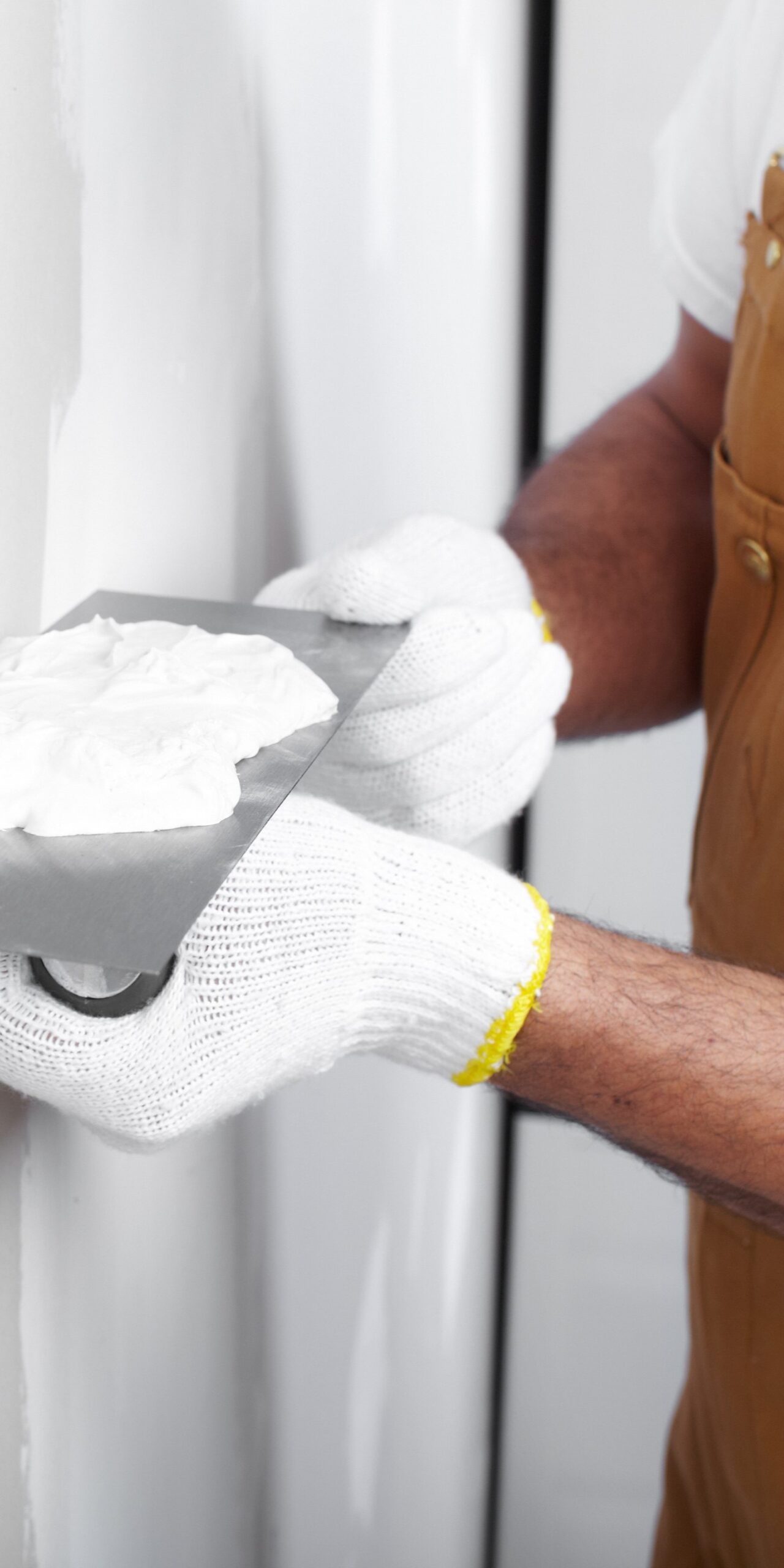 Plasterer at work